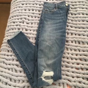 Hi-rise super skinny Hollister jean